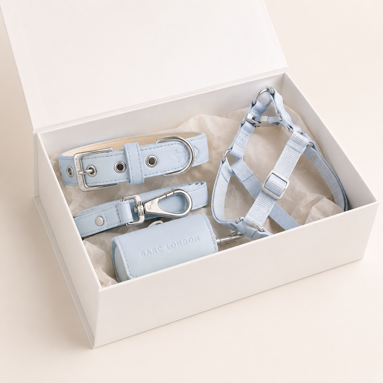 Beautifully presented blue dog walking gift set in a luxury presentation box.