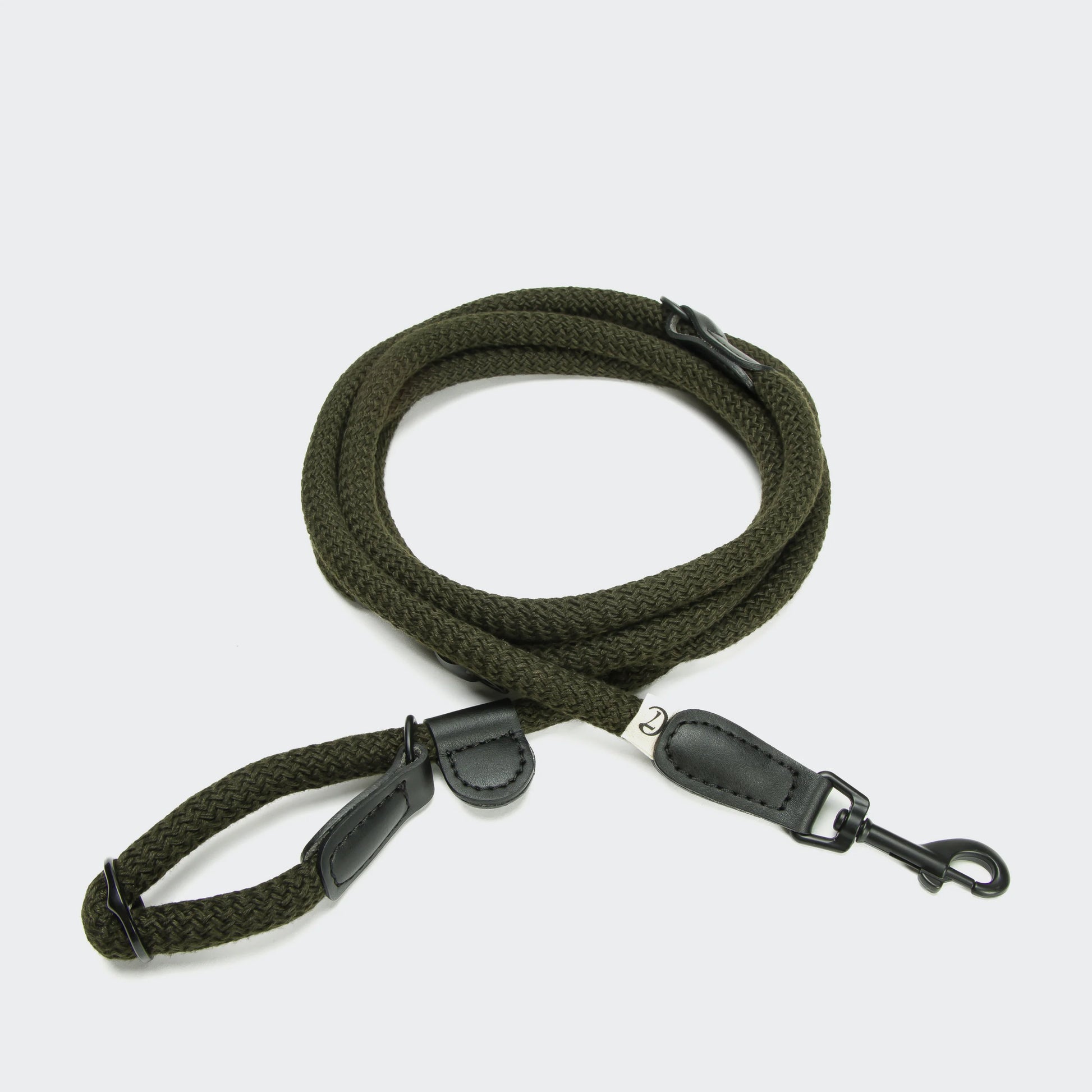 Cloud7 Slip Lead Mauerpark Olive with vegan cactus leather detailing and integrated training stopper from Bell & Beau.