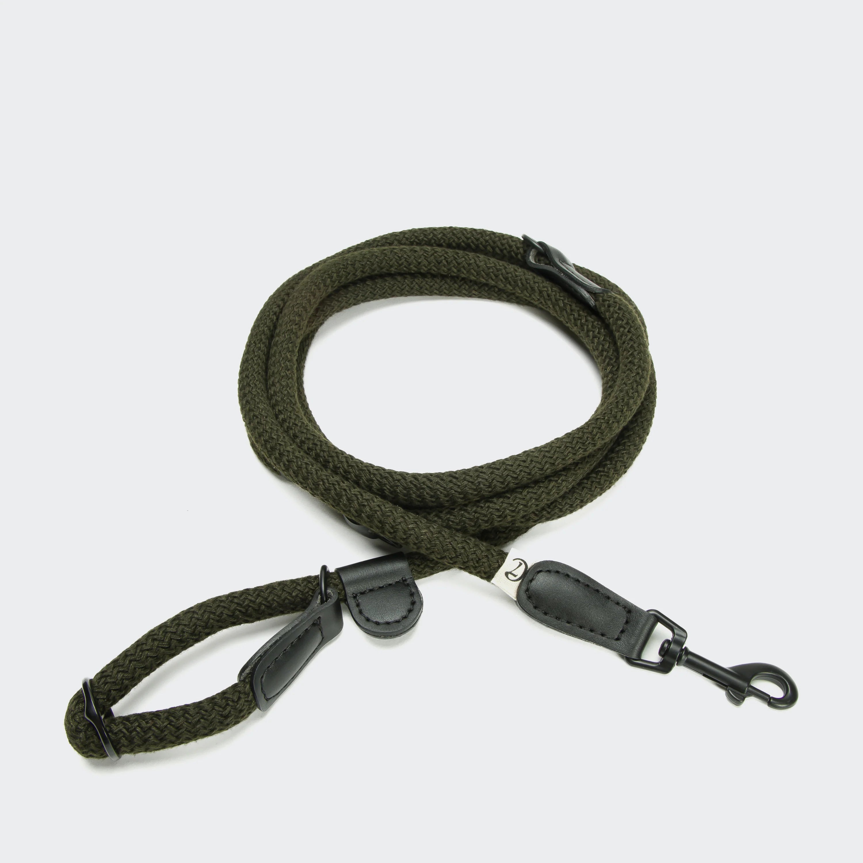 Cloud7 Slip Lead Mauerpark Olive with vegan cactus leather detailing and integrated training stopper from Bell & Beau.