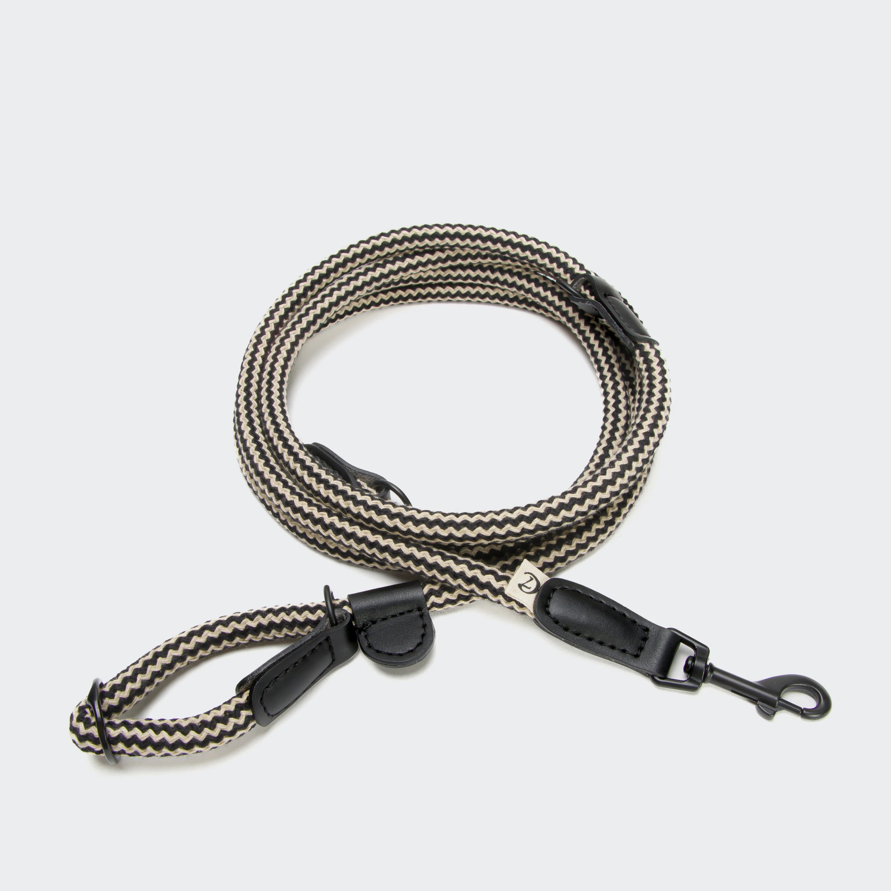 Cloud7 Slip Lead Mauerpark Zigzag Black with vegan cactus leather detailing and integrated training stopper from Bell & Beau.