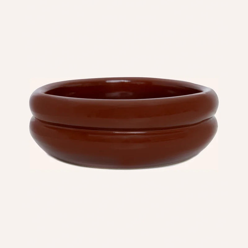 DOGGUO Double Row brown ceramic dog bowl with raised exterior detailing