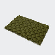 Cloud7 AKTIV travel air mat featuring waterproof ripstop fabric and honeycomb air chamber support.