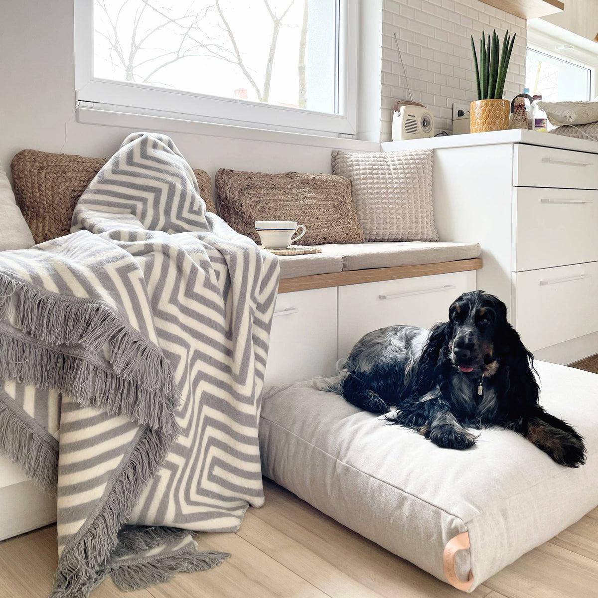 Luxury Labbvenn designer throw blanket for sofas and beds.