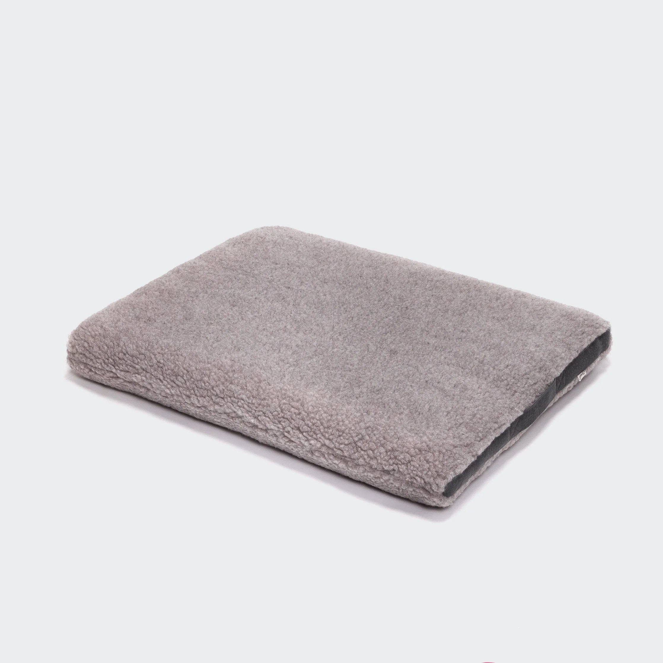 Cloud7 Siesta Teddy dog bed designed for comfort, security and restful sleep.