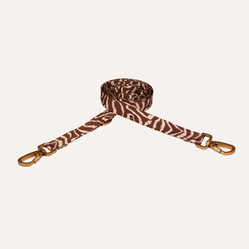 DOGGUO dog lead designed to coordinate with the matching collar and harness.
