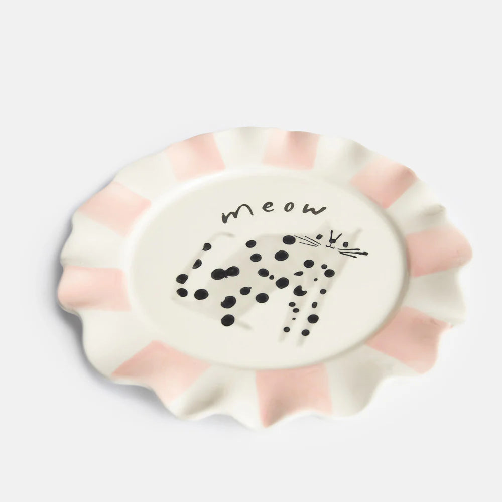 Hand-painted Caroline Gardner cat plate featuring a spotty cat illustration and Meow slogan.