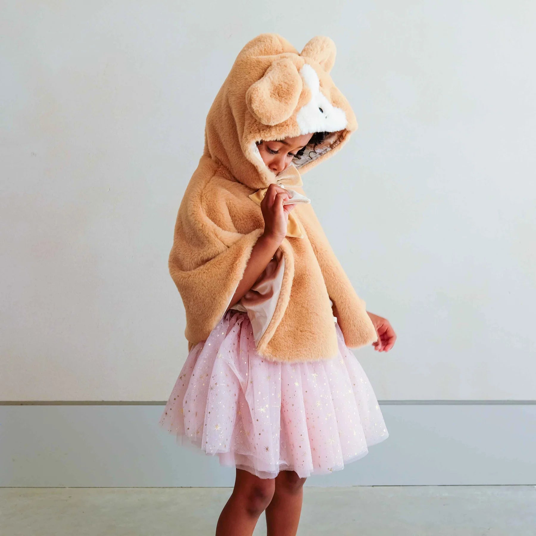 Soft faux-fur puppy cape for children by Mimi & Lula