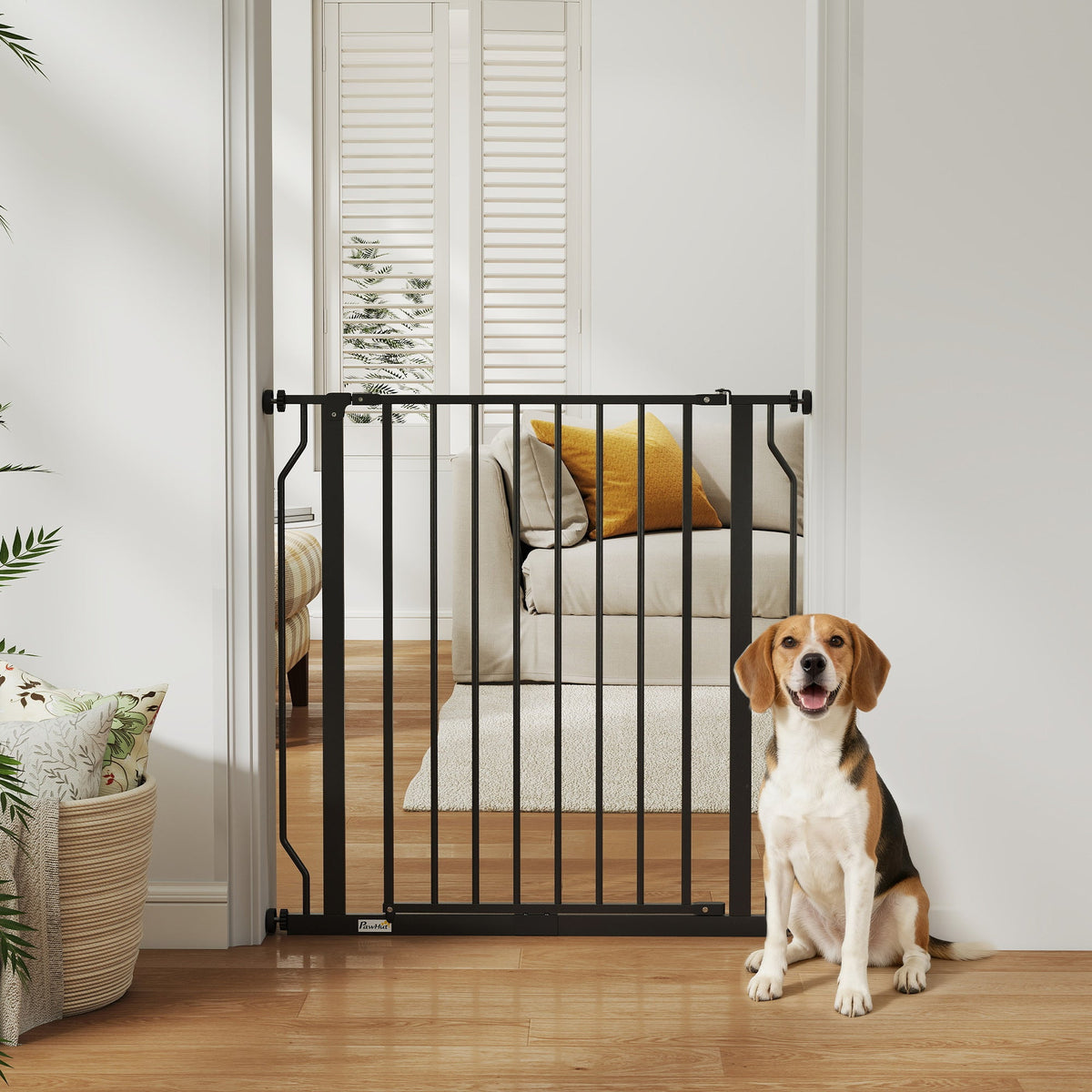 PawHut black dog gate adjustable from 75 to 85cm wide