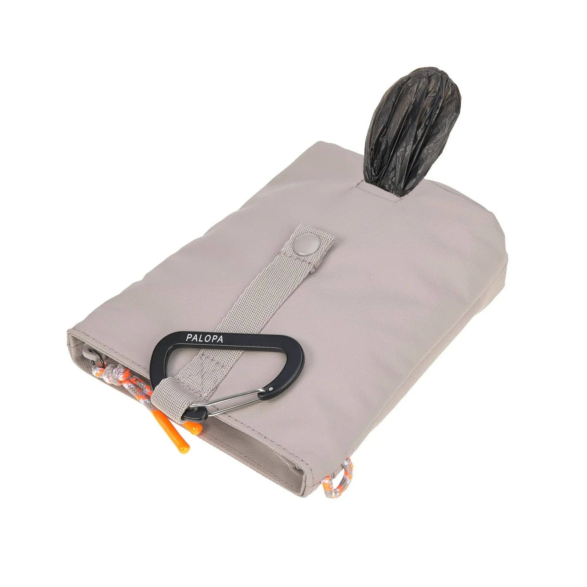 Premium dog treat bag designed for training sessions, puppy classes and everyday walks.