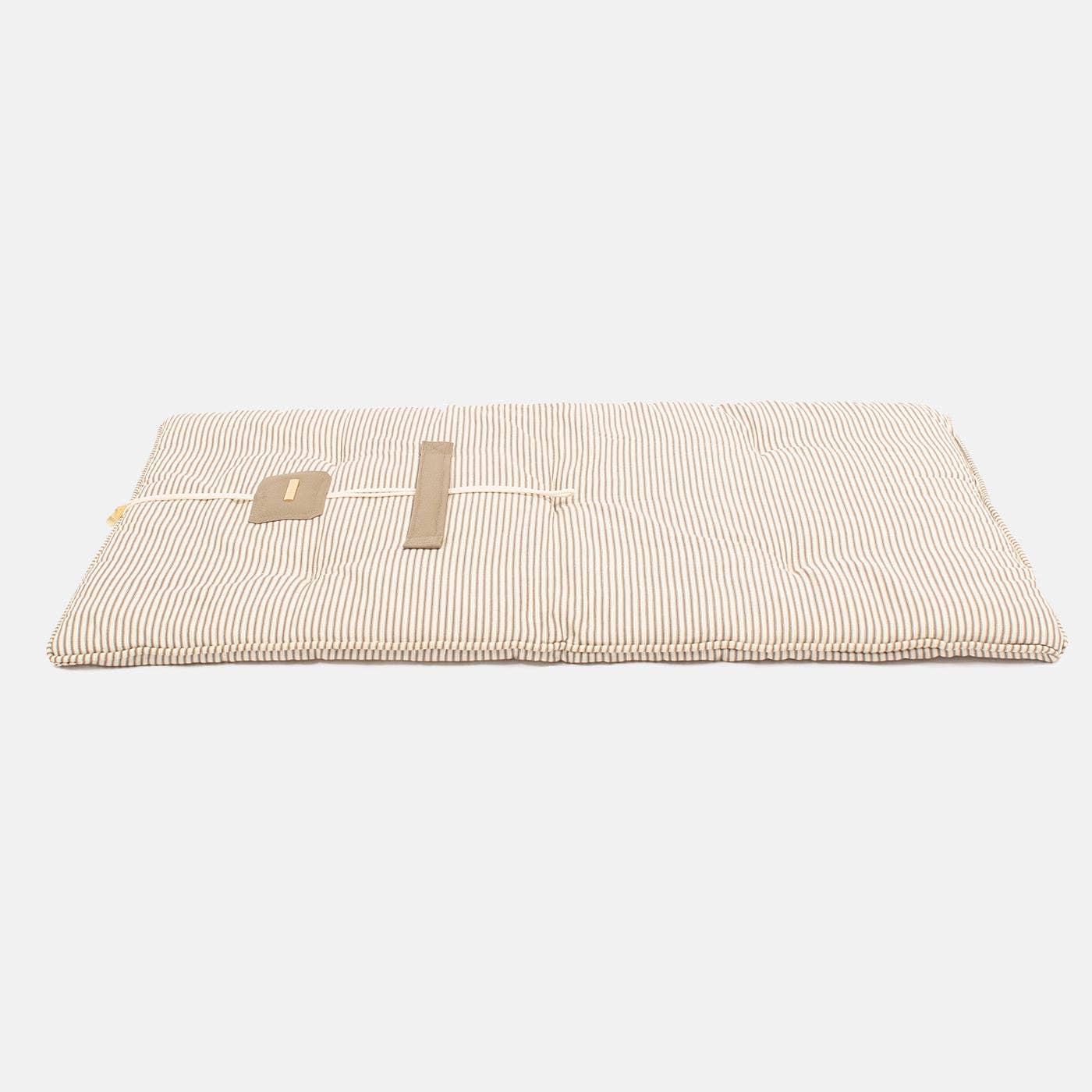 lords and labradors travel mat lifestyle