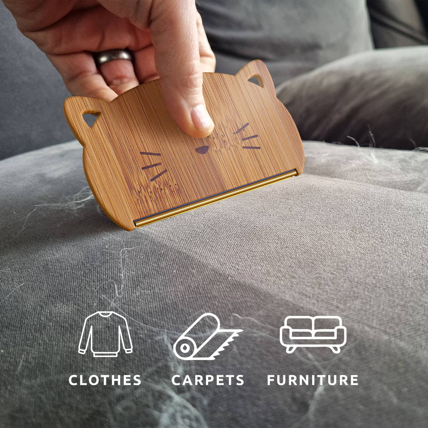 Eco friendly Pikkii cat hair remover made from sustainable bamboo