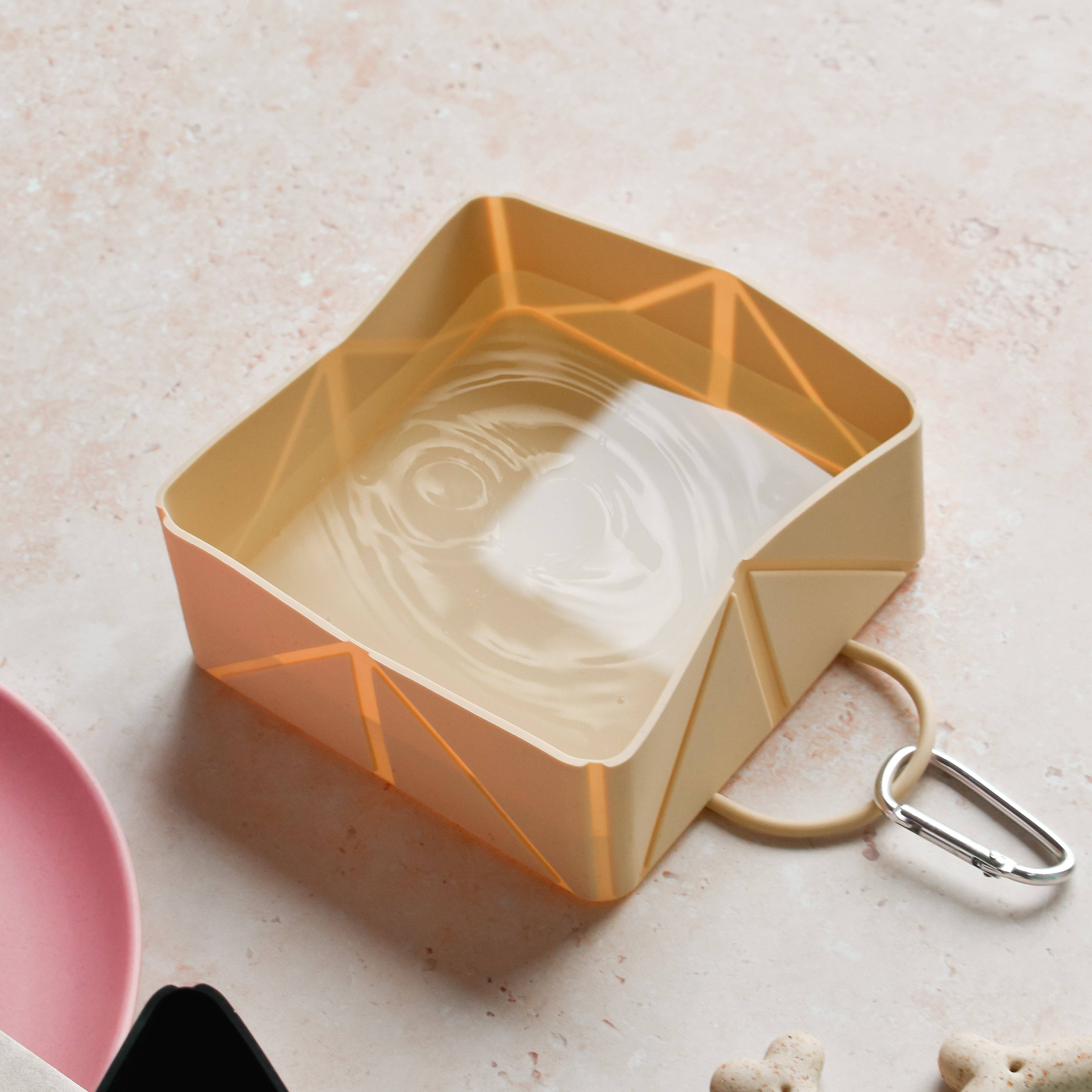 Foldable Travel Bowl in Nude by Cocopup London