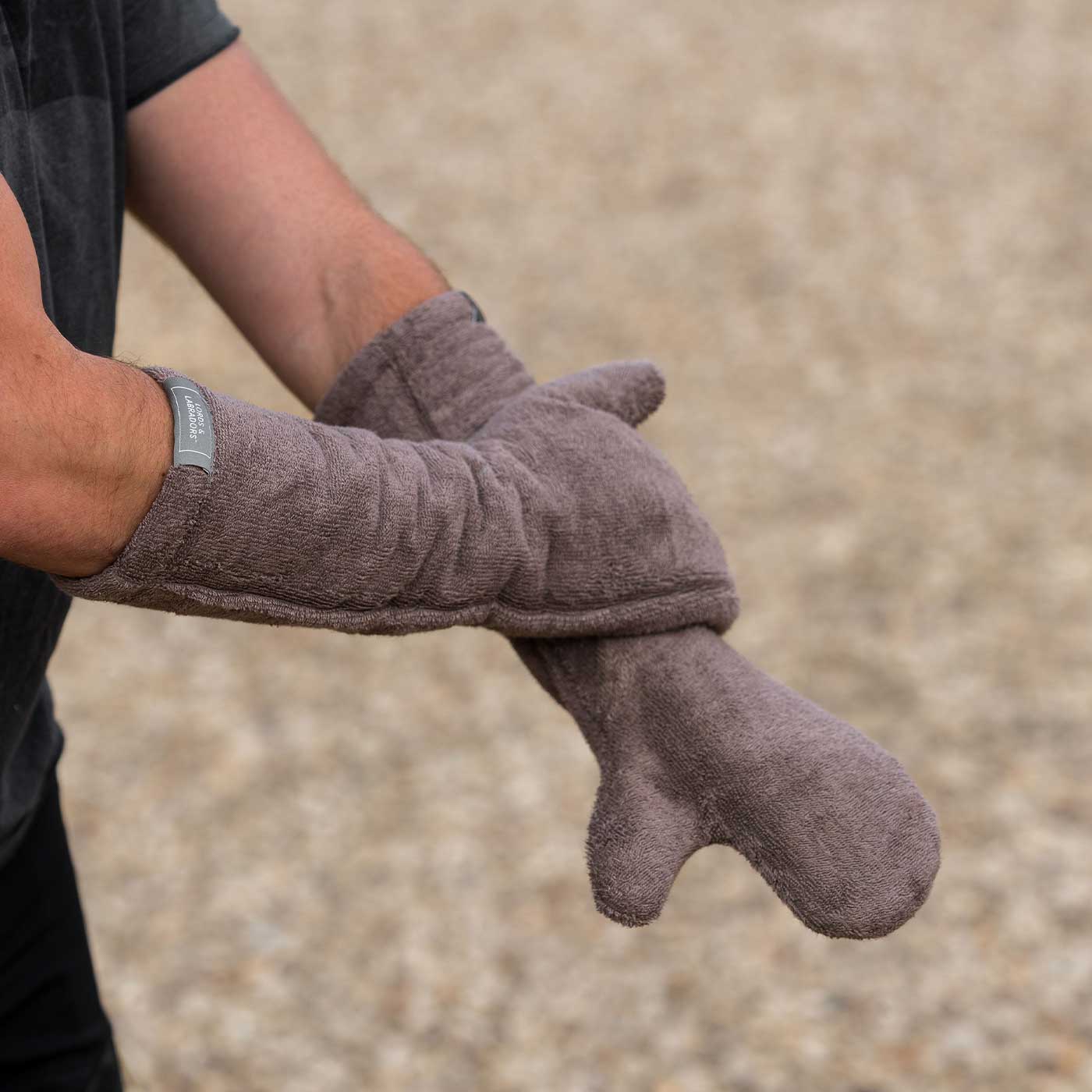 Lords & Labradors Bamboo Drying Mitts in Mole