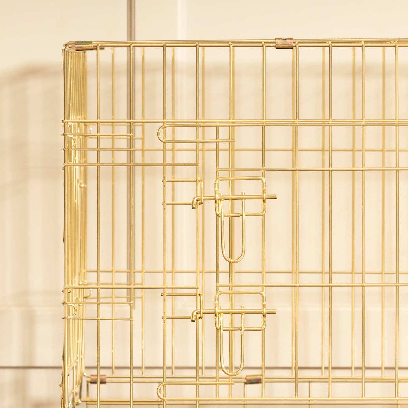 Side view of the Champagne Gold Heavy Duty Deluxe Dog Crate