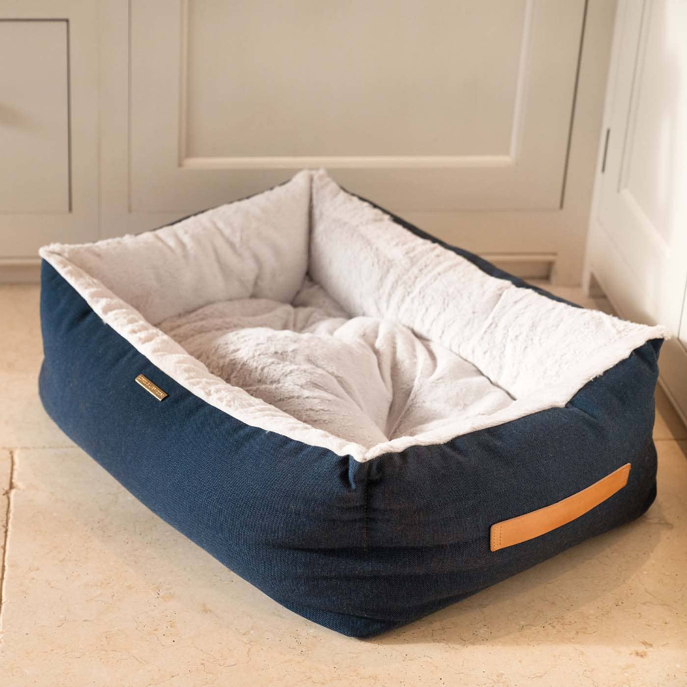 Durable twill outer fabric on the Essentials Twill Box Bed in Denim