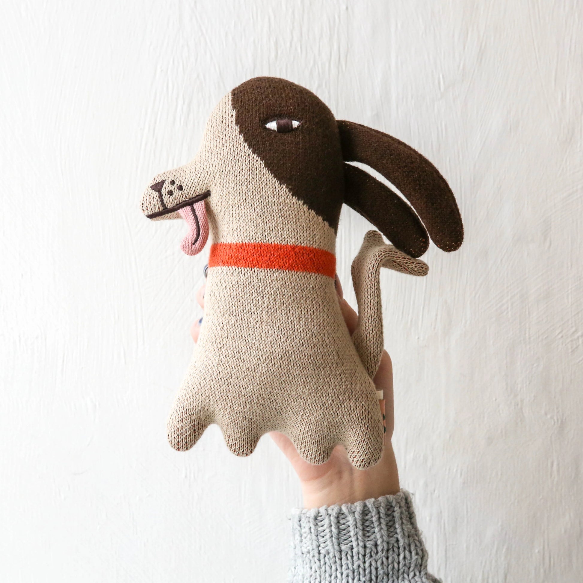 Donna Wilson Stanley Dog presented in a reusable cotton drawstring bag.