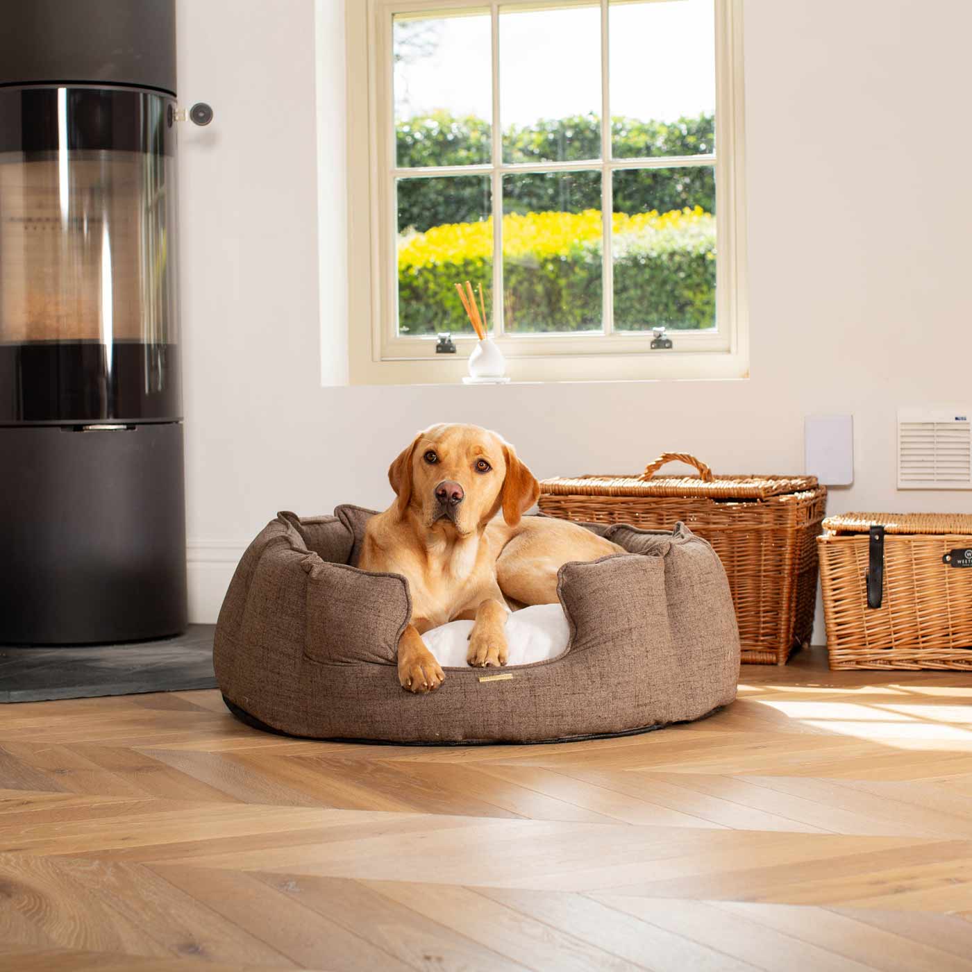 Luxury high sided dog bed in umber
